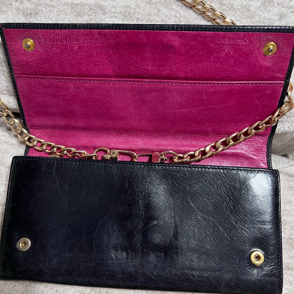 Miu Miu Black Wallet with Gold Chain - Picture 2 of 14